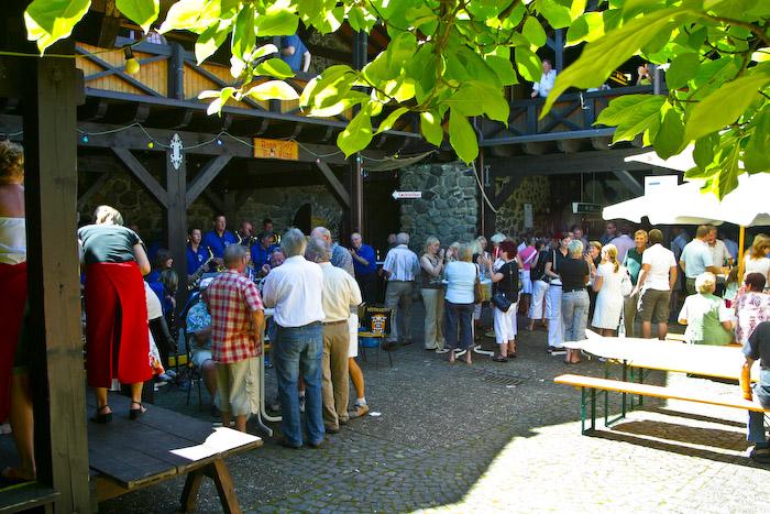 images/bilderleisten/burg_ellar/burg_ellar%20(45).jpg#joomlaImage://local-images/bilderleisten/burg_ellar/burg_ellar (45).jpg?width=700&height=467