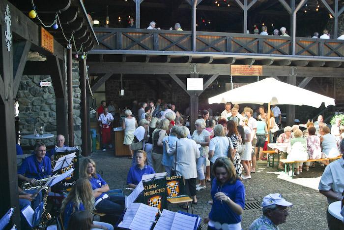 images/bilderleisten/burg_ellar/burg_ellar%20(49).jpg#joomlaImage://local-images/bilderleisten/burg_ellar/burg_ellar (49).jpg?width=700&height=467