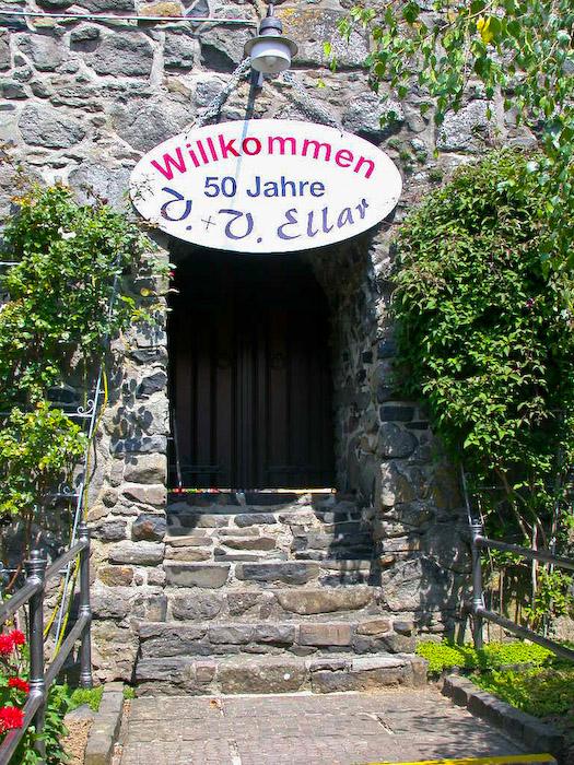 images/bilderleisten/burg_ellar/burg_ellar%20(7).jpg#joomlaImage://local-images/bilderleisten/burg_ellar/burg_ellar (7).jpg?width=525&height=700