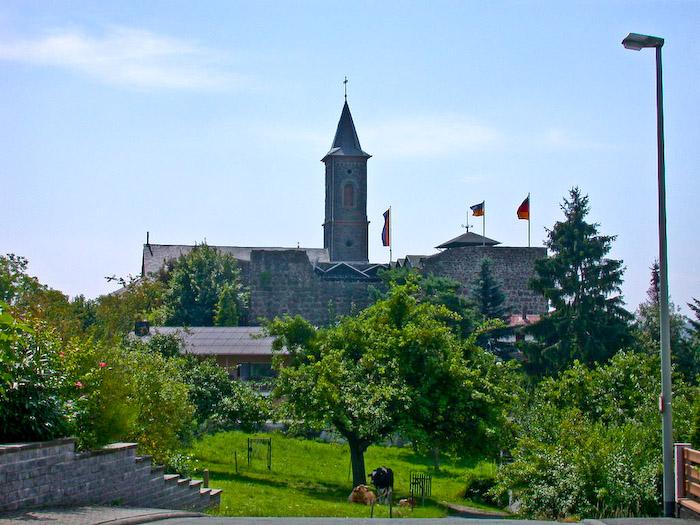 images/bilderleisten/burg_ellar/burg_ellar%20(8).jpg#joomlaImage://local-images/bilderleisten/burg_ellar/burg_ellar (8).jpg?width=700&height=525