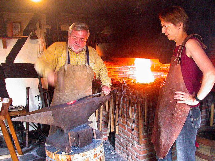 images/bilderleisten/burgschmiede/burgschmiede%20(23).jpg#joomlaImage://local-images/bilderleisten/burgschmiede/burgschmiede (23).jpg?width=700&height=525