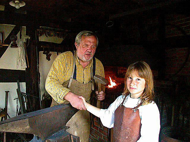 images/bilderleisten/burgschmiede/burgschmiede%20(25).jpg#joomlaImage://local-images/bilderleisten/burgschmiede/burgschmiede (25).jpg?width=640&height=480